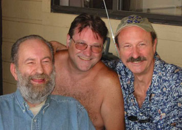 (l-r:) Wade brothers Long John, Tom & Don @2005